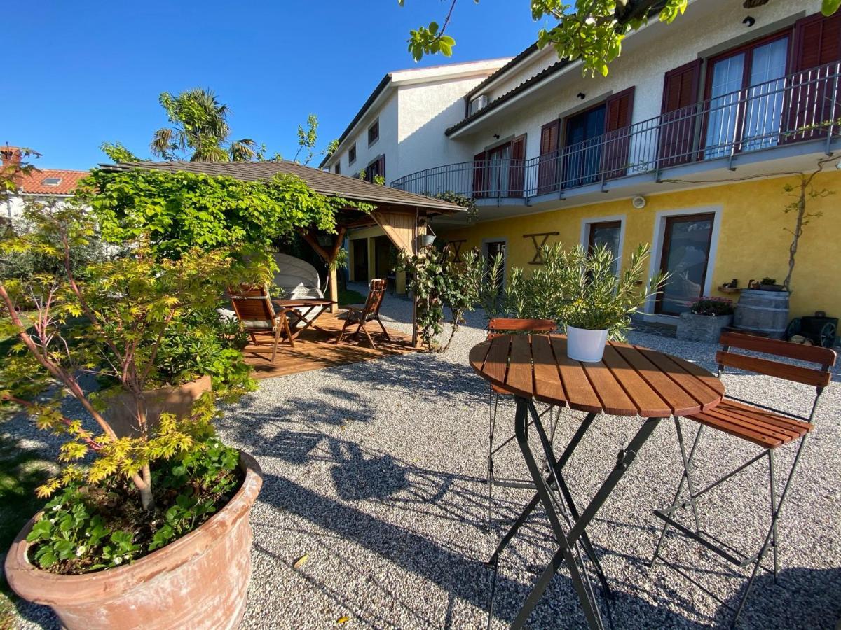Med Oljkami Apartment Koper Luaran gambar
