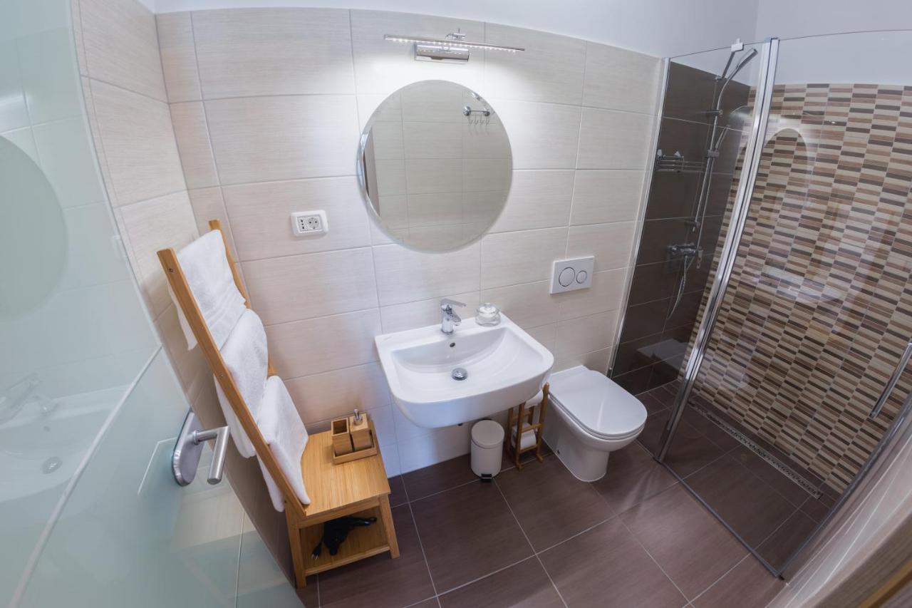 Med Oljkami Apartment Koper Luaran gambar